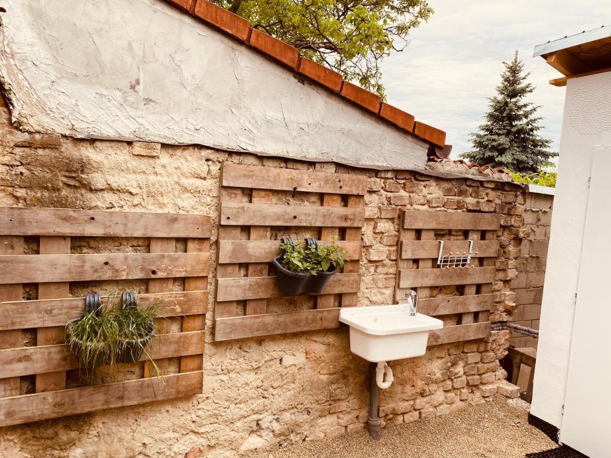 Chatky Daniel-Mikulov, A Private Campsite Just For You Exterior photo